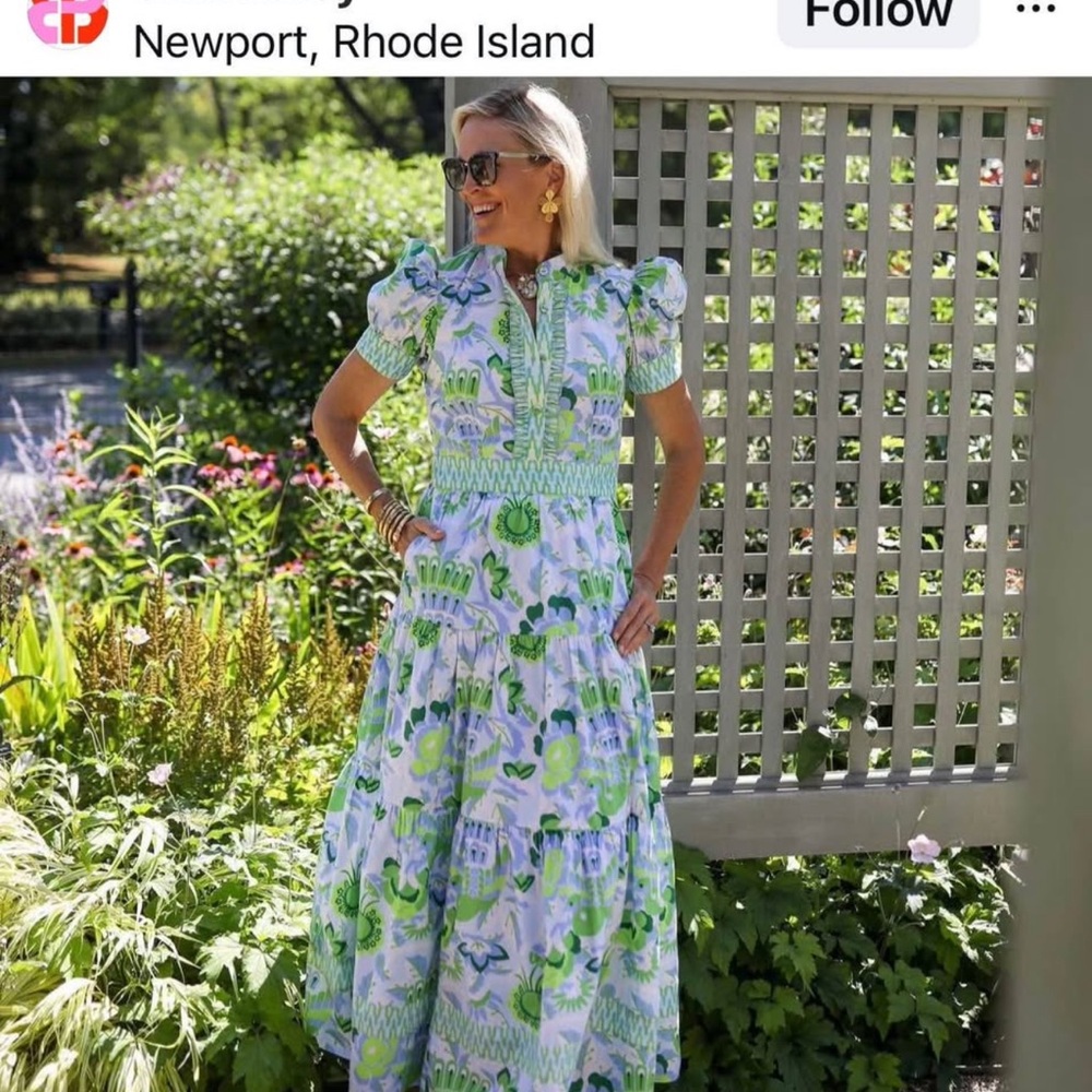 Elegant Green and White Floral Maxi Dress